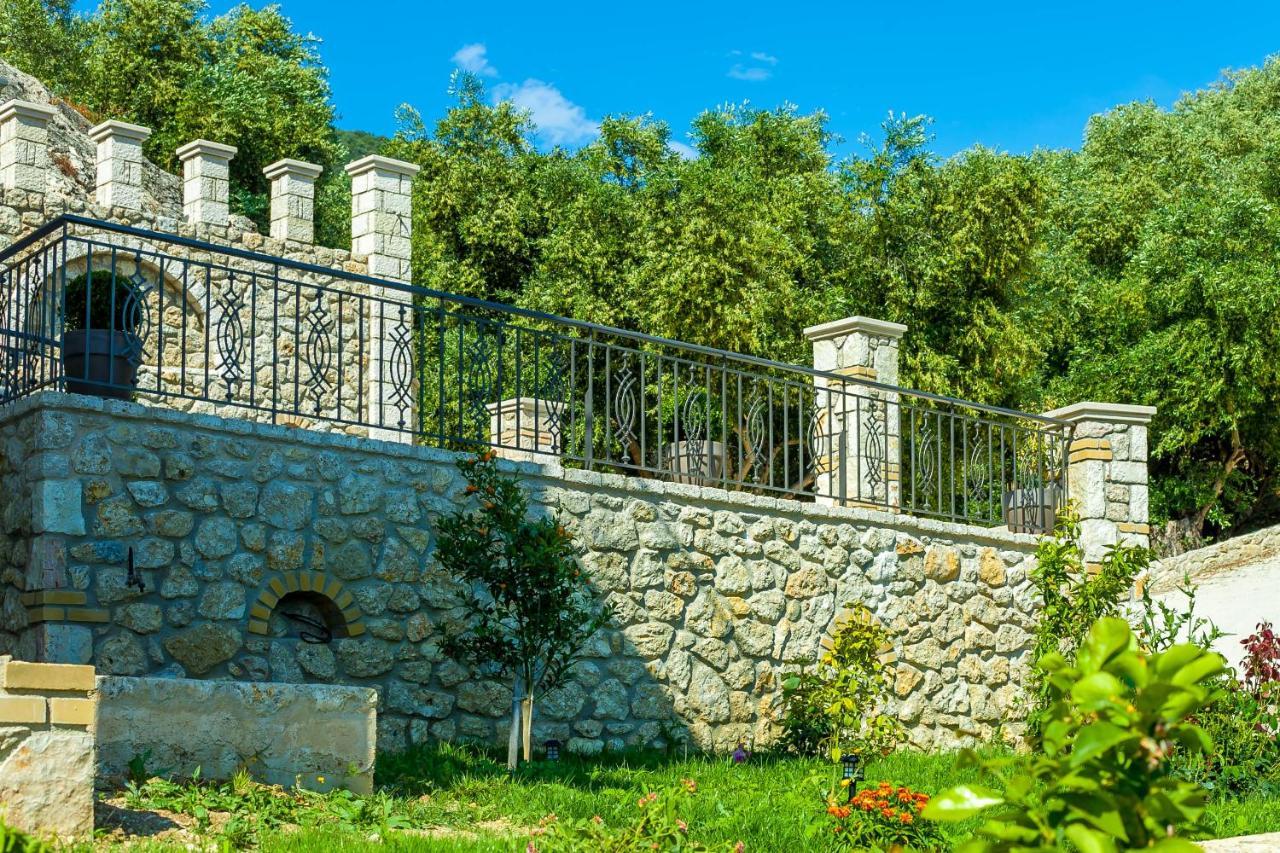 Natura Luxury Suites Парга Екстер'єр фото